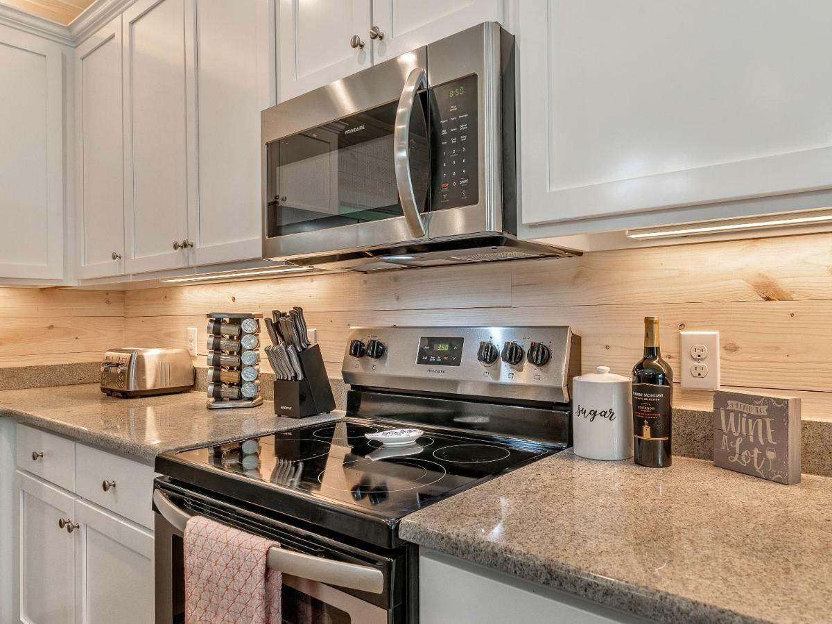 Coral Dreams-Luxe Cottage Steps From The Beach & Pool! Gulf Shores Exteriör bild